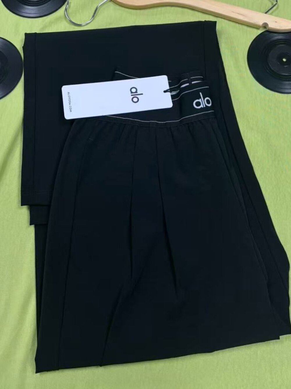 ๐Alo Yoga Suit Up Trouser Black (Regular Fit 30-inch Inseam)๐ - Picture 4 of 12